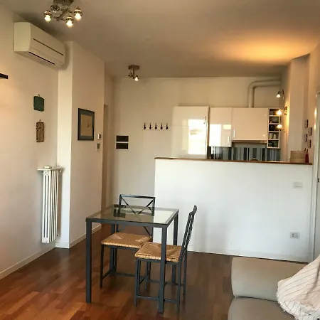 Cozy Naviglio Pavese Apartman Milánó